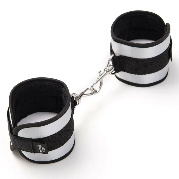 Fifty Shades of Grey Totally His Handcuffs
