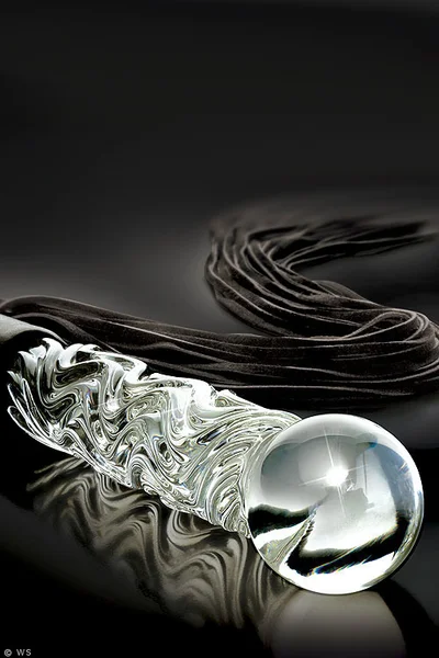 Pipedream Flogger with 6.75" Glass Dildo Handle — image 8 of 8