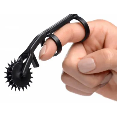 Thorn Double Finger Pinwheel Black