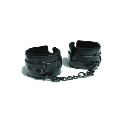 Sex And Mischief Shadow Fur Handcuffs Black