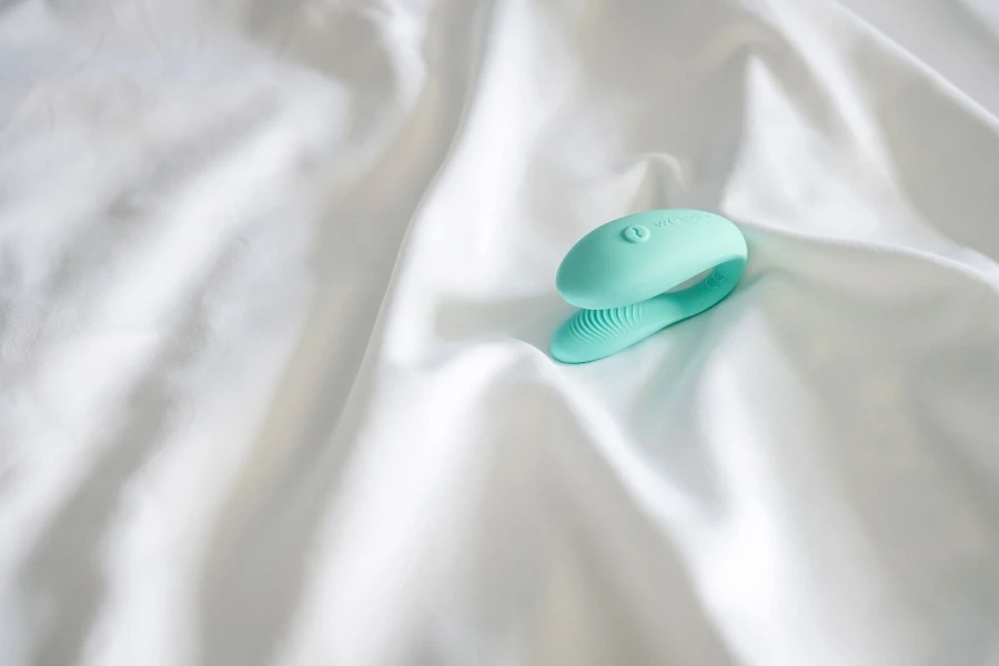 Sync Lite Couples Vibrator by We-Vibe
