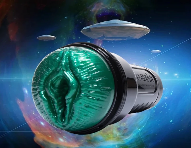Fleshlight - Freaks - Green Alien Queen Metallic — image 6 of 7