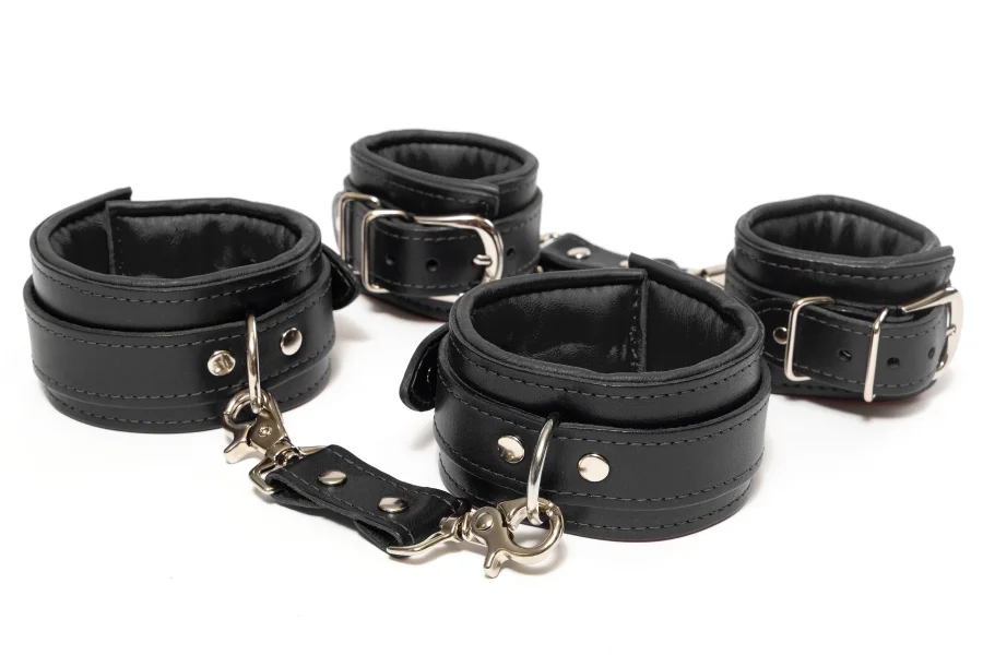 Liberator Leatherworks Mercer Premium Leather Gift Set