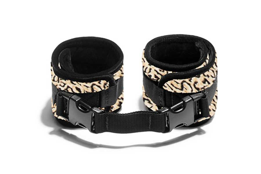 Microfiber Wrist Cuff Kit for Black Label