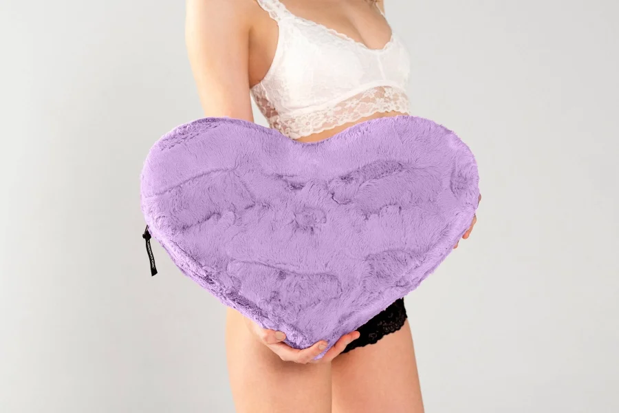 Fur Heart Wedge