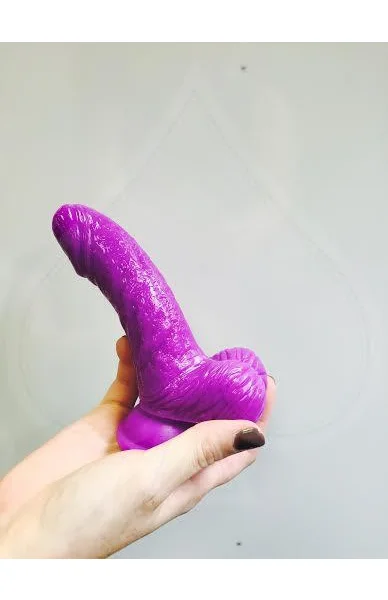 Silicone Curvy Realistic Mini Dildo 4 inches — image 6 of 8