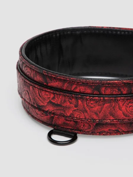 Fifty Shades of Grey Sweet Anticipation Reversible Faux Leather Collar and Lead