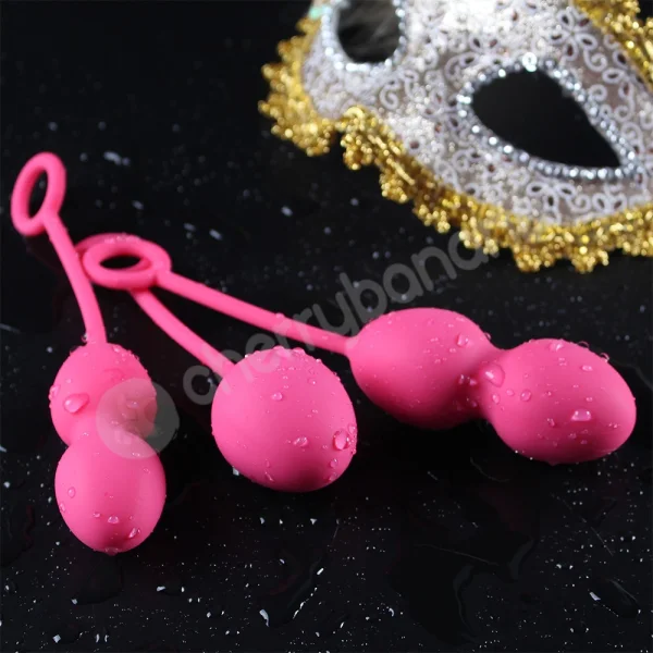 Svakom Nova Red Silicone Kegel Exercise Balls 3pk