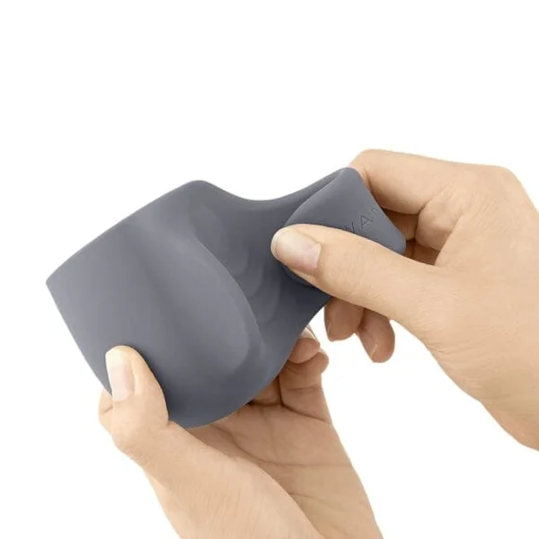 Le Wand - Loop Silicone Penis Play Attachment — image 20 of 22