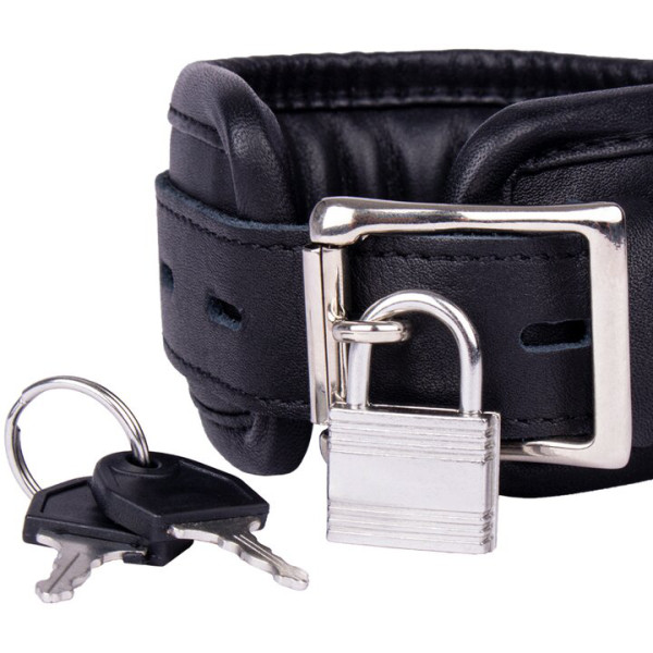Bondara Luxe Erotica Black Leather Lockable Handcuffs — image 4 of 4