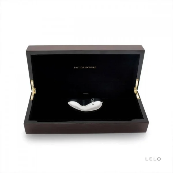 LELO Yva Vibrator