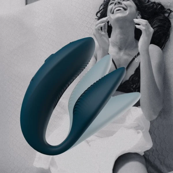 We-Vibe Sync Rechargeable Silicone Remote & App Controlled Couples Vibrator - Green Velvet
