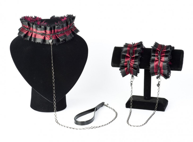 Punish Me Collar Set by Fraulein Kink