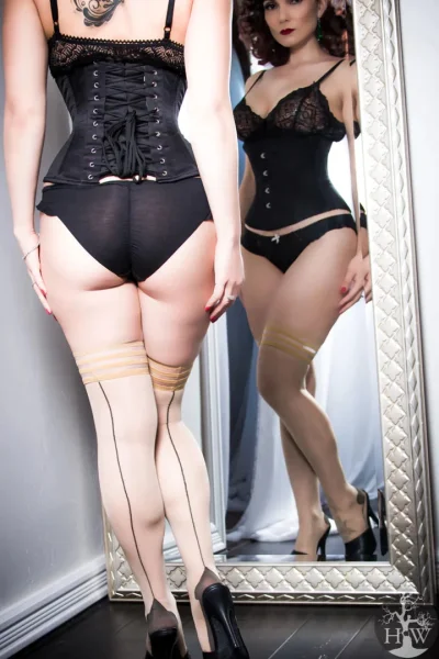 Kix'ies Ruby Nude Cuban Heel Thigh Highs