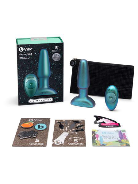 Plug: B-Vibe Limited Edition Rimming 2 with Remote