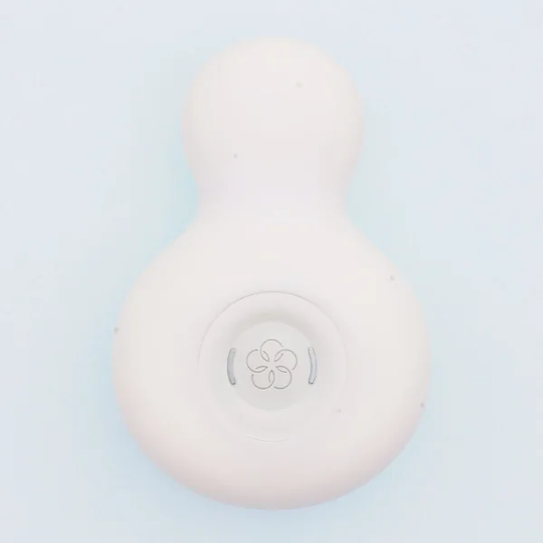 Series Two Iroha Yuki Silicone Rechargeable Vibrator - White