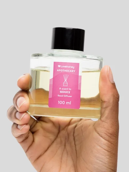 Lovehoney Apothecary Seduce Scent Reed Diffuser 3.4 fl oz — image 4 of 5