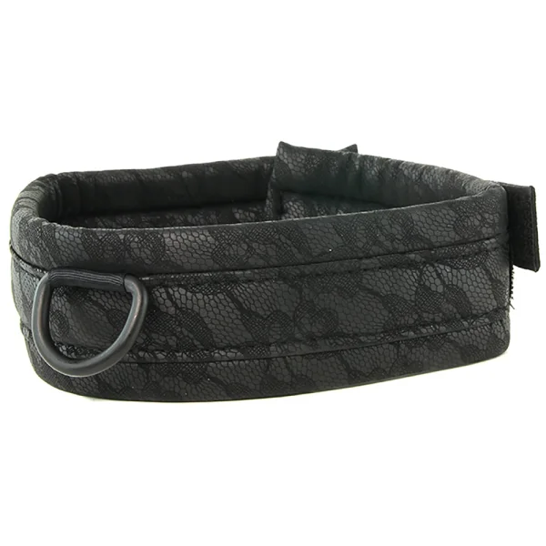 Midnight Lace Collar and Leash by Sportsheets