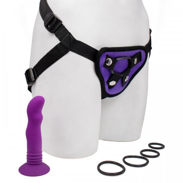 Ahead of the Curve Vibrating Strap-On – 5 Inch
