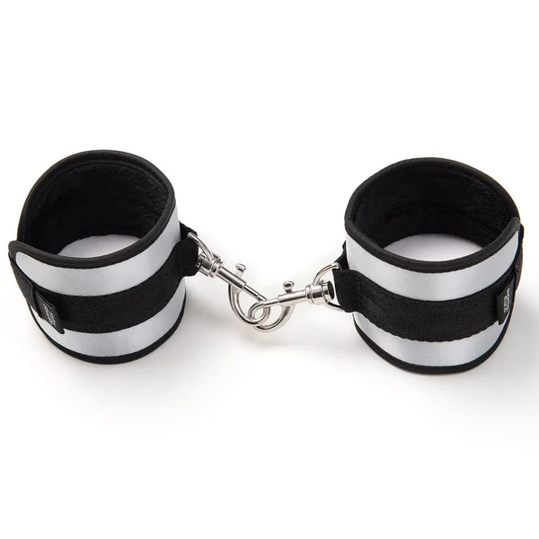 Fifty Shades - Totally His Handcuffs — image 11 of 13