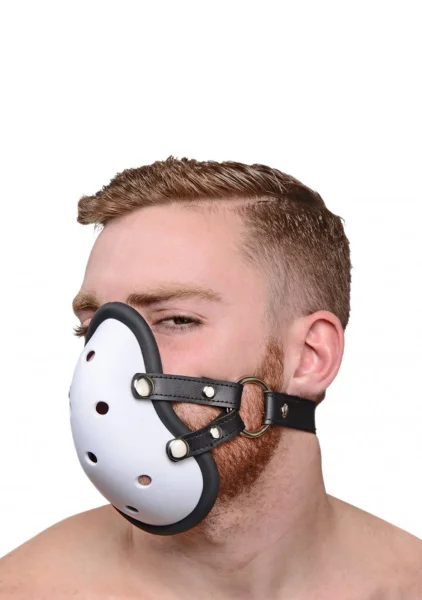 Musk Athletic Cup Muzzle