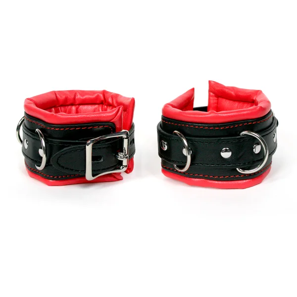 Expandable Bondage Spreader Bar & Cuff Set — image 19 of 23