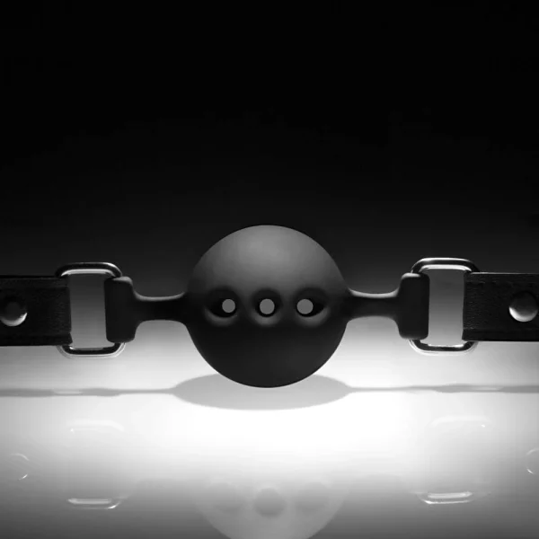Noir Breathable Silicone Ball Gag Black