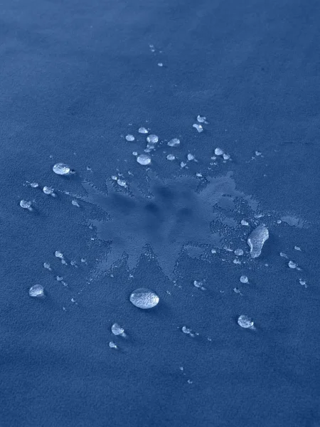 Liberator Fascinator Moisture-Proof  Travel Throw