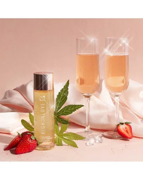 Highonlove Massage Oil - Strawberry & Champagne - 120ml - 120 Ml