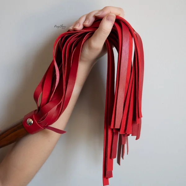 Wooden Handle Leather Flogger — image 13 of 25