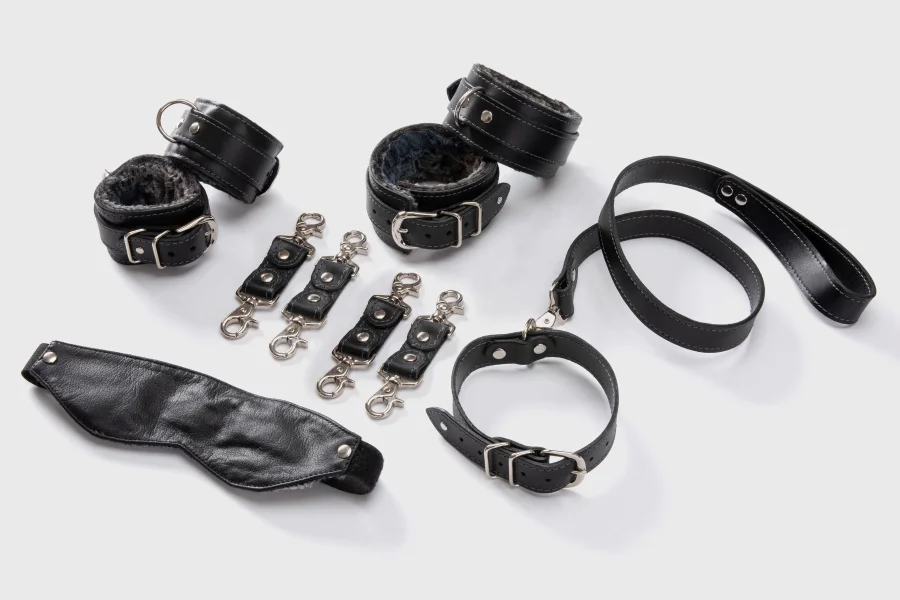 Liberator Leatherworks Harlowe Faux Fur Premium Gift Set
