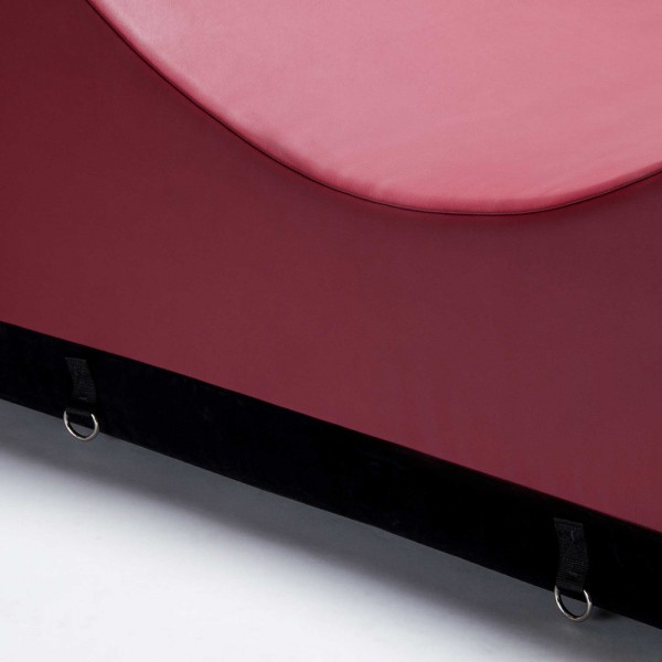 Liberator Esse Chaise - Black Label