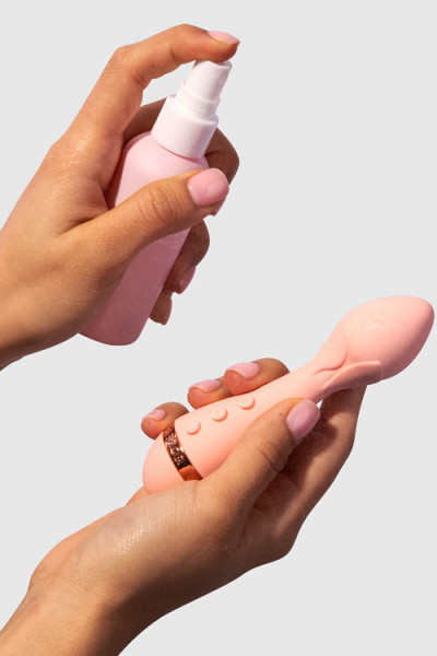 Vush Clean Queen Intimate Accessory Spray