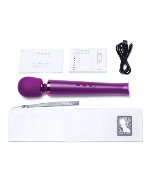 Petite Wand Massager in Cherry by Le Wand