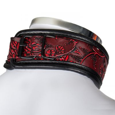 Bondara Feral Red and Black Floral Collar and Leash