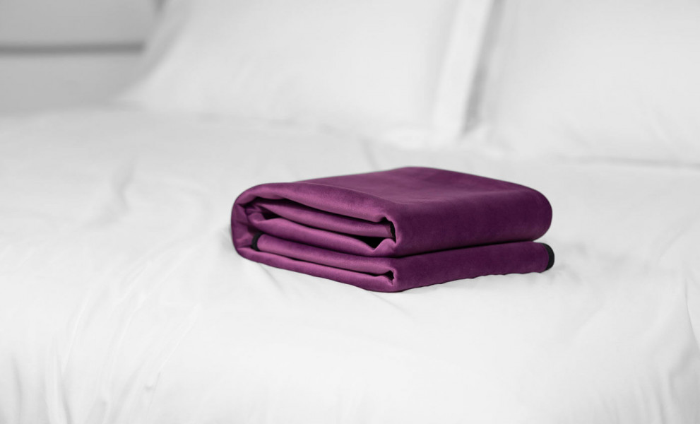 Fascinator Throw - Travel Size