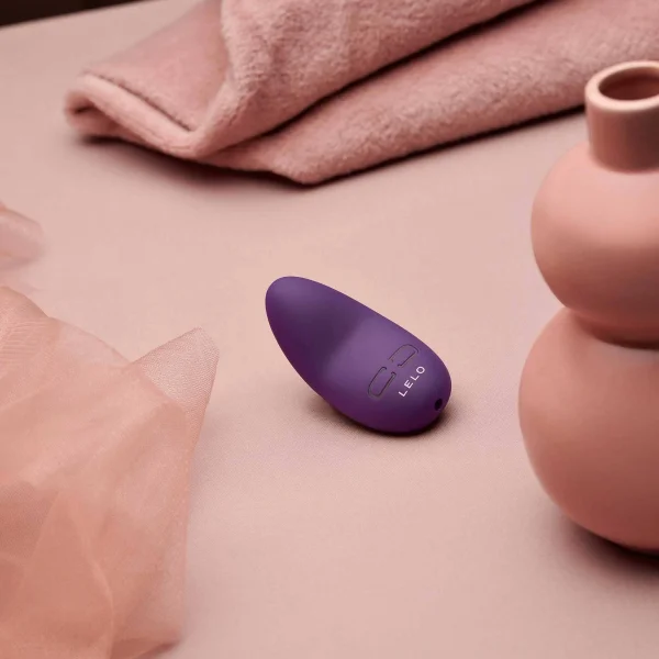 LELO Lily 3 - Dark Plum