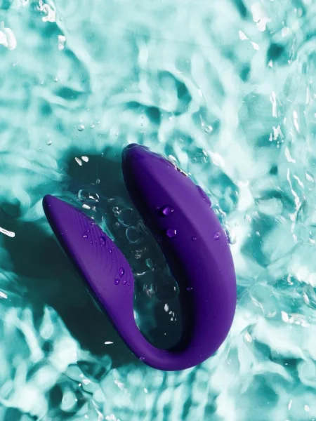 We-Vibe Sync Simple Remote Control and App Rechargeable Couple's Vibrator