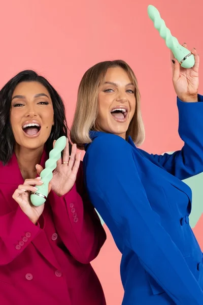 Vush Ella + Dom 8.4" Limited Edition Twist Vibrator