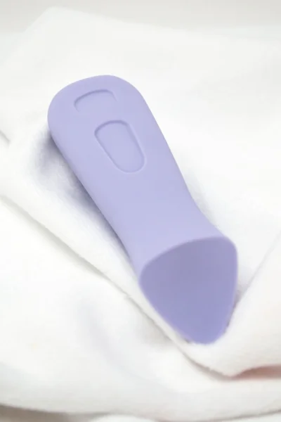 KIP Silicone Rechargeable Waterproof Lipstick Vibrator by Dame - Lavender