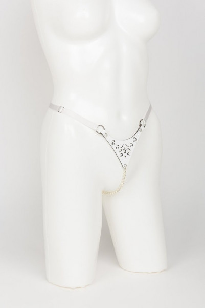 Bianco Pearl String by Fräulein Kink