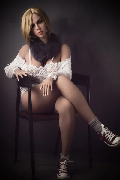 Ready-To-Go - H-Cup Charlotte Thick & Curvy Sex Doll 163cm / 5'4"