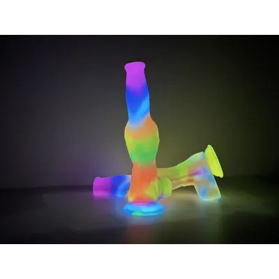 10 Glowing Pinscher Cock