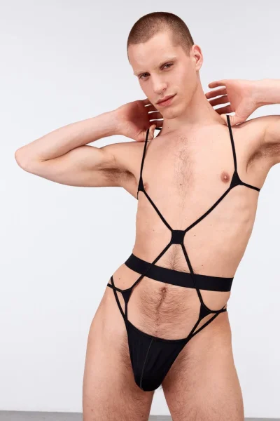 Seventeen Thong - La Fille d'O