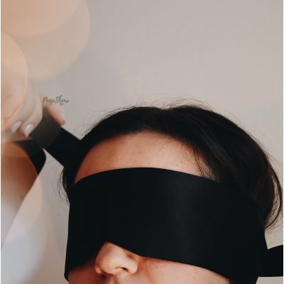 Blush Noir Silky Blindfold