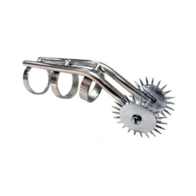Rouge Pinwheel Cat Claw In Clamshell