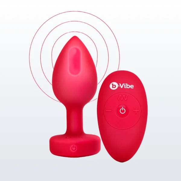 B-Vibe Vibrating Heart Plug