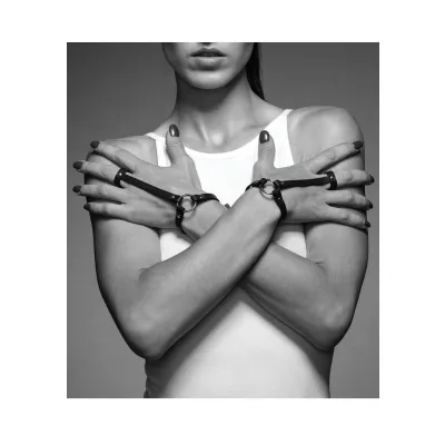 Bijoux Indiscrets Maze Hand Bracelet Harness