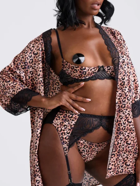 Lovehoney Wild Paradise Leopard Print Robe