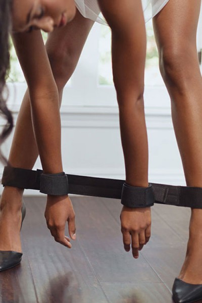 Sportsheets International Spreader Bar with Wrist & Ankle Cuffs